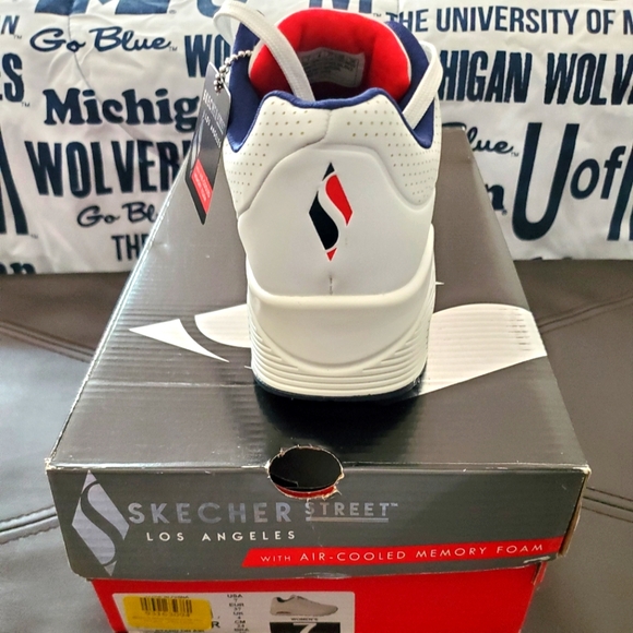 Skecher Stand On Air Uno - Picture 3 of 5